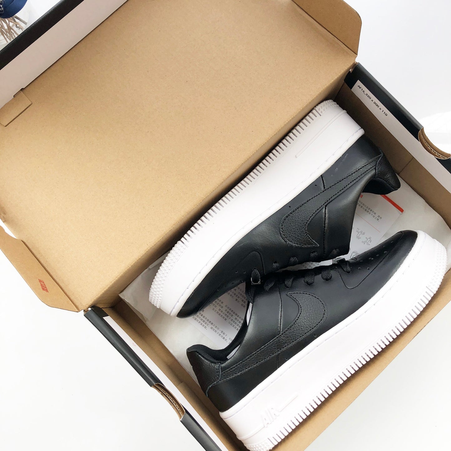 Air Force 1 SAGE LOW LX Black - whatever on