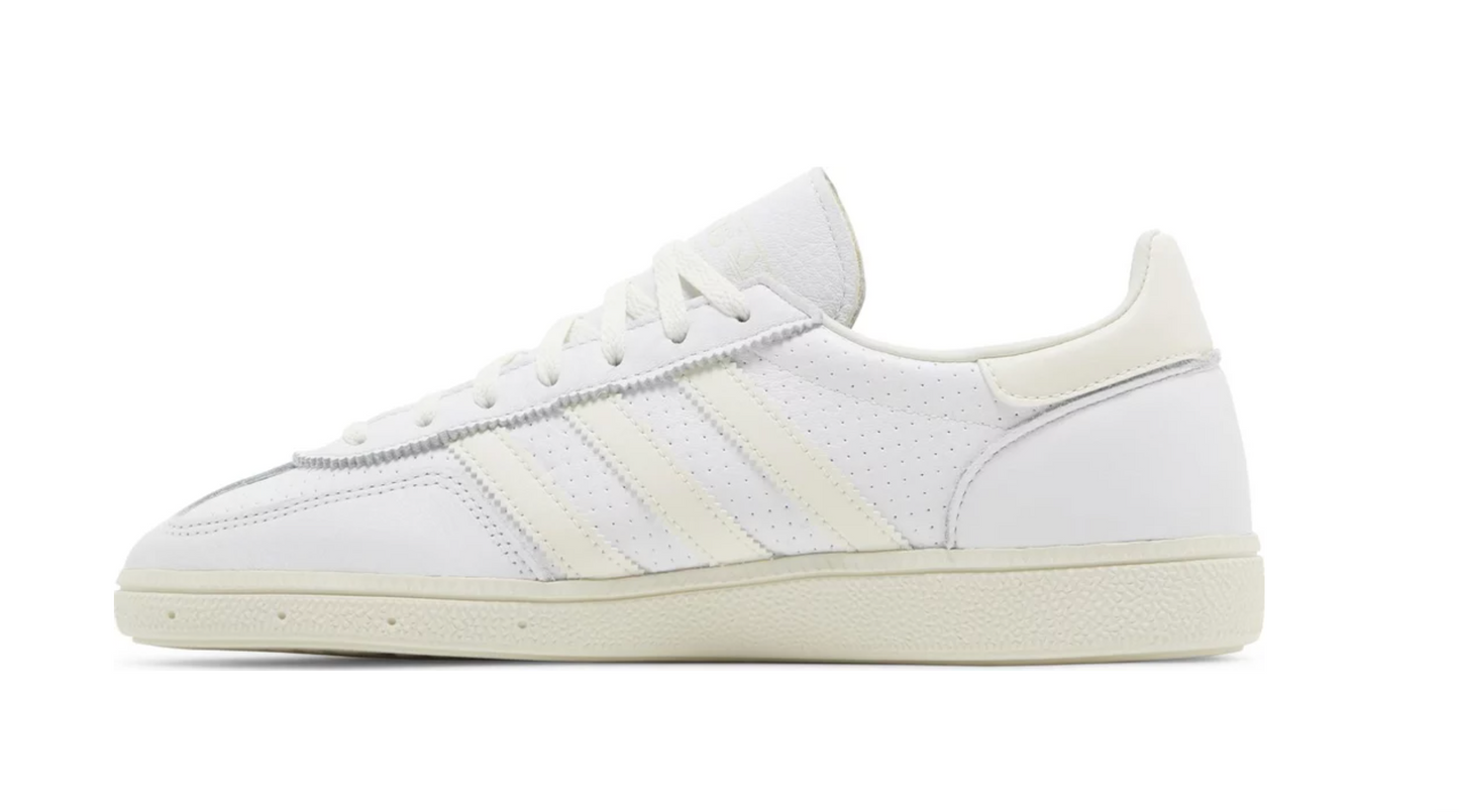 Handball Spezial 'White Off White'