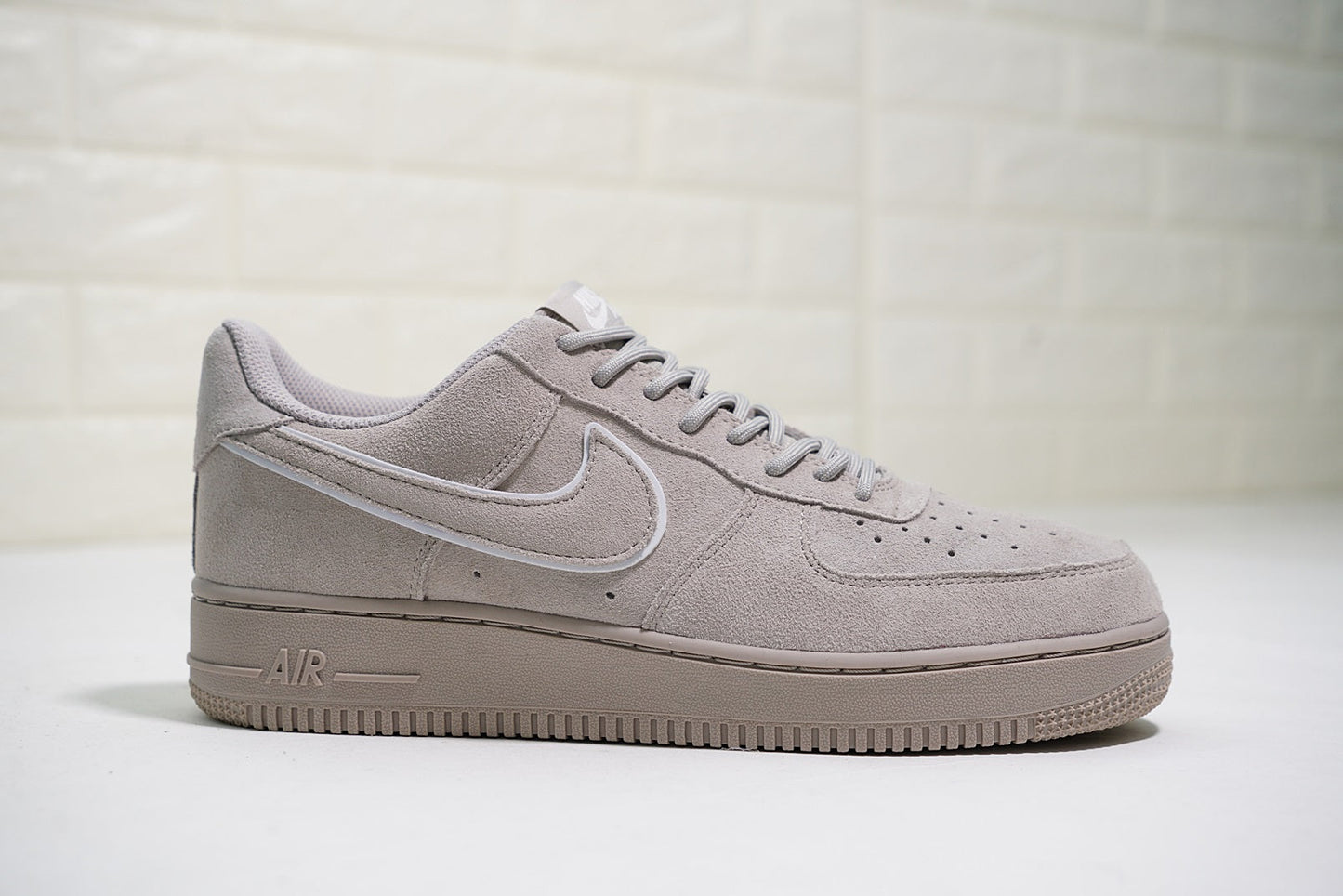 Air Force 1 07 LV8 Suede 2018 - whatever on 