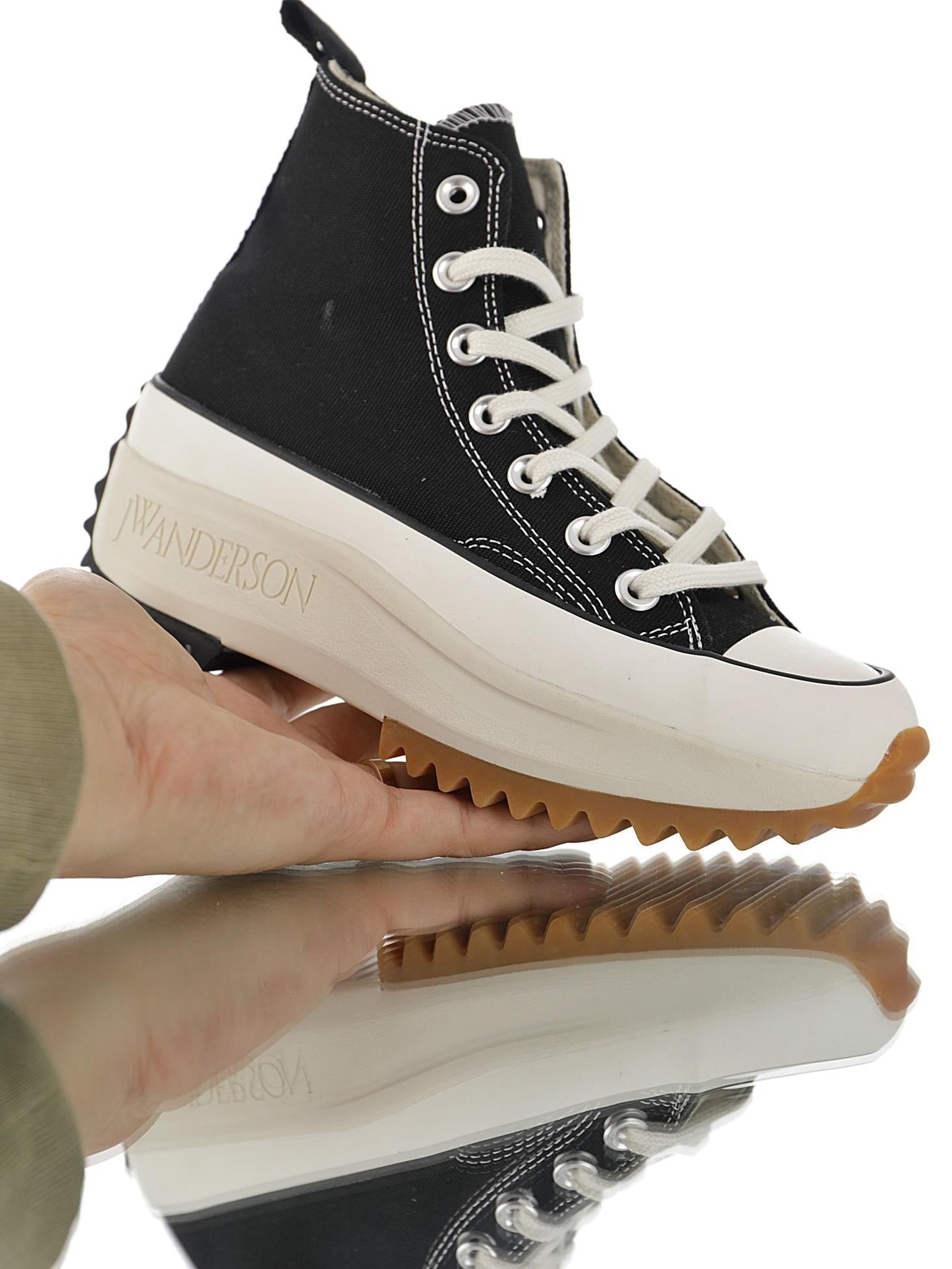 J.W. Anderson x chuck Run Star Hike1970S - whatever on 