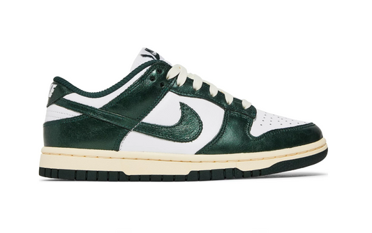 Wmns Dunk Low 'Vintage Green'