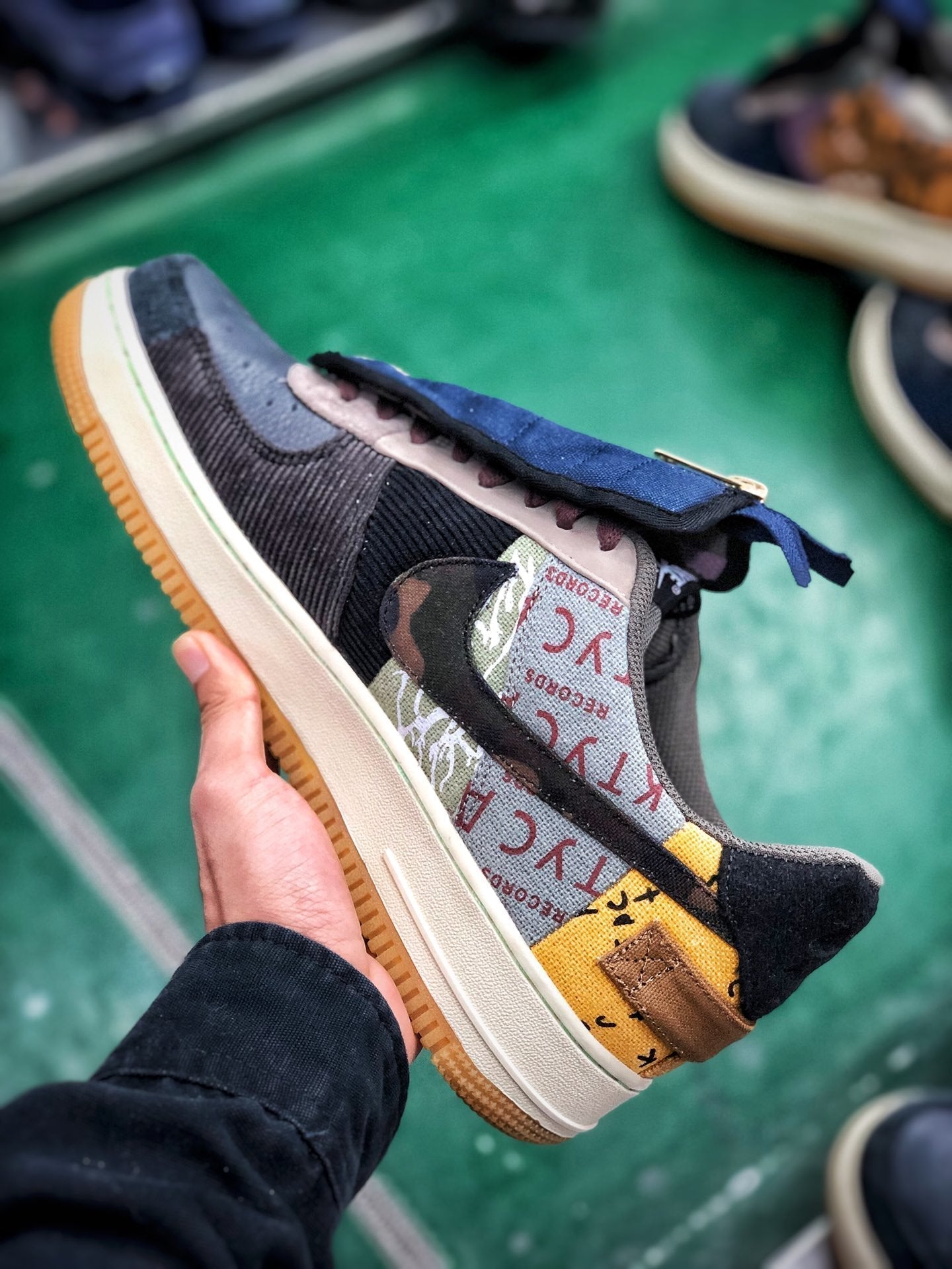 Travis Scott x Nike Air Force 1 - whatever on 