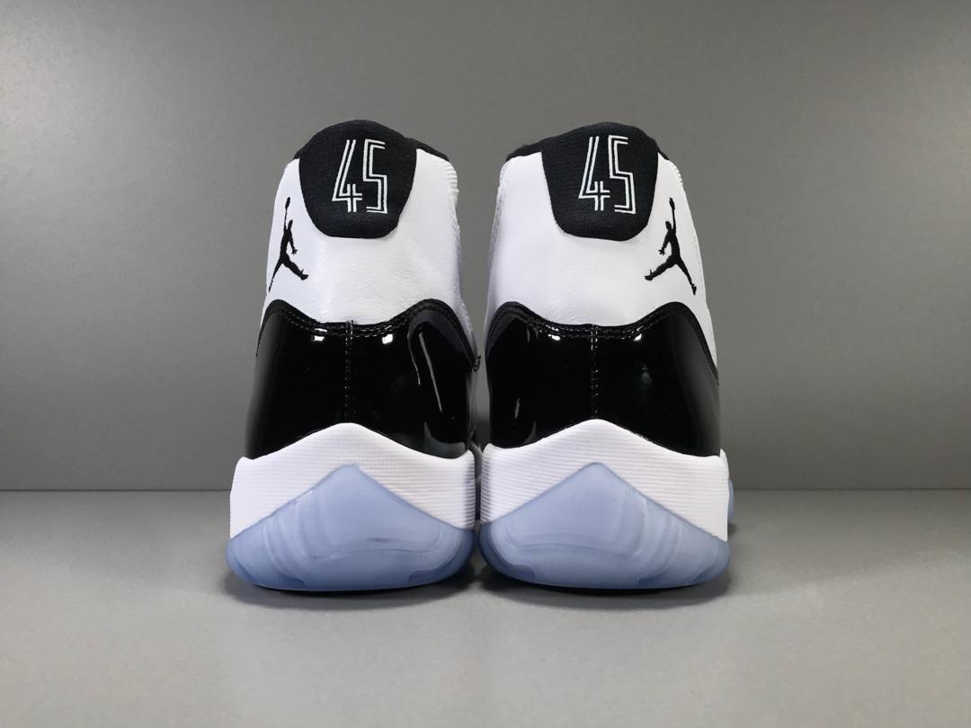 Air Jordan 11 Concord - whatever on 